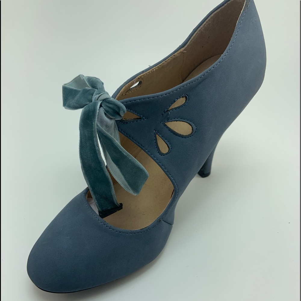 Blue Dolce by Moxy Woman's Heels